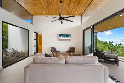 Gallery image of Mountainside Home with Modern Design Sweeping Ocean Views & Private Swimming Pool in Potrero