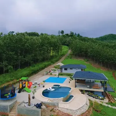 Casa Brisa house in the mountains 15 minutes from the beach