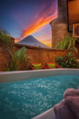 Gallery image of Enchanting Studio & Volcano View from private jaccuzzi in Fortuna