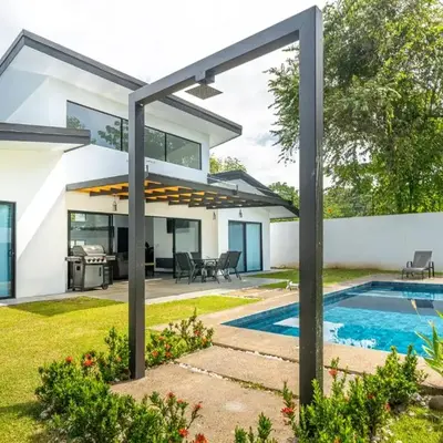 Uvita-Great location-3 bedroom-Private pool-Gated