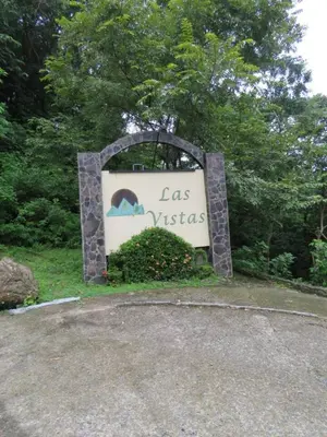 a sign that says las vistas in front of trees at Monteverde, 1 Bedroom Apartment in La Maison Blanche, Nature in Manuel Antonio