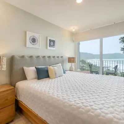Stunning Beachfront 1BR Suite with Ocean View