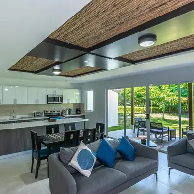Relaxing Beach Oasis - Gated Community with Pool - Mini Golf - Walking Distance to Beach