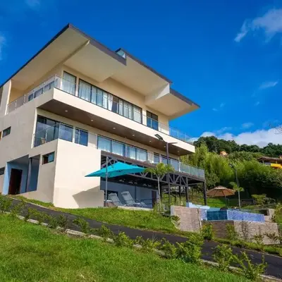 La Parada House 25