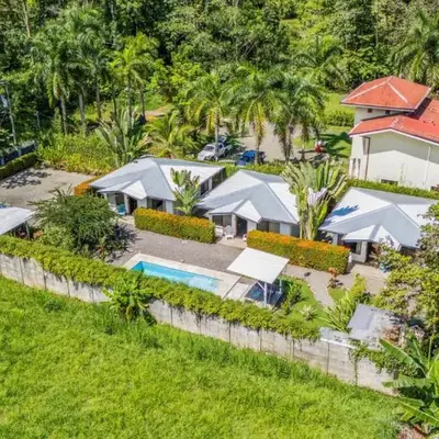 Tropical 3 Cozy Cabins with Pool in Central Uvita