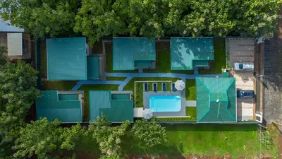 an aerial view of a house with a swimming pool at Casa do Mar in Cebadilla