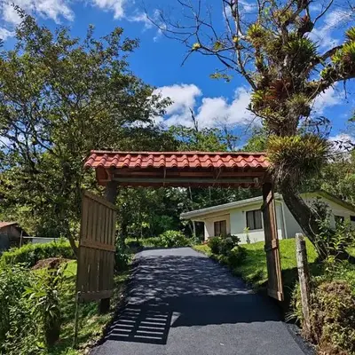 Alojamiento con lago privado en Bajos del Toro