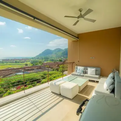 Miramar 5D -3 bedr 3 bath Ocean View