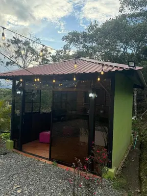 Gallery image of Cabaña Vista al Valle in Paraíso