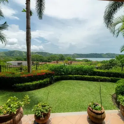 Montebello 1E 3 bed 3 bath ocean view