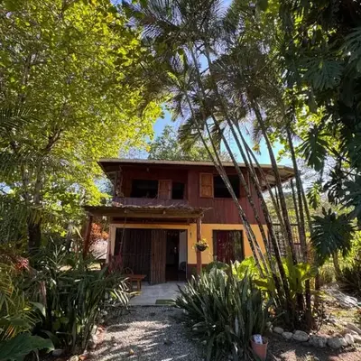 Casa Almendros