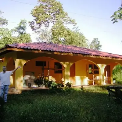 2BR Toucans and Waterfalls- the garden cottage