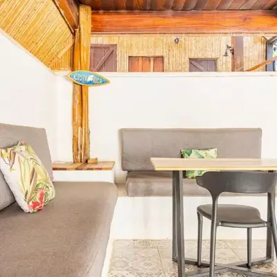 La Buena vida Cabina 1