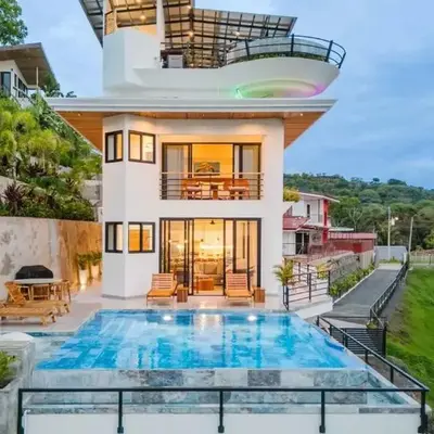 Luxury 5BR Villa with Pool & Jacuzzi