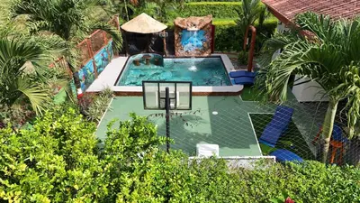 an overhead view of a swimming pool in a backyard at Spring House in Ángeles