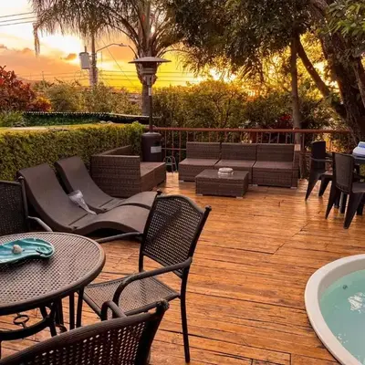 Oasis Lodge