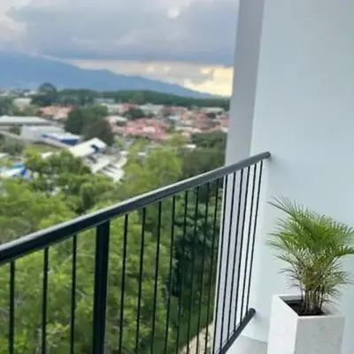 Horizonte Al Este