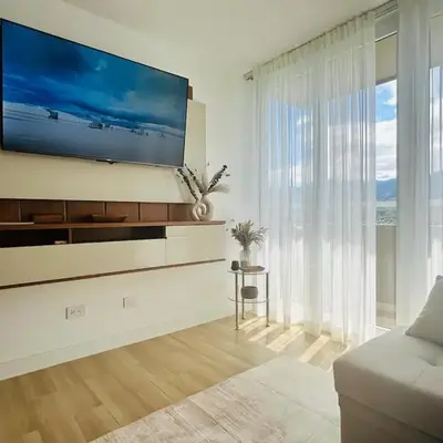 Secure & Confortable Apartment with green spaces