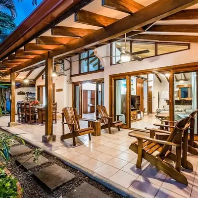 150 ft to Sand & Surf - 3 BR Beach House & Pool
