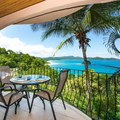 Beautiful Condo in Peaceful Cliffside Location with a Private Balcony & Stunning Ocean and Mountain Views