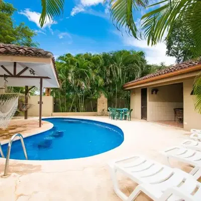 Cozy Ground-Floor Condo with Community Pool