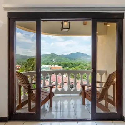 Top-Floor Condo with Sweeping Ocean