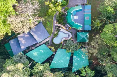 an overhead view of a pool and a resort at Yaba Chigui Lodge in Ojochal