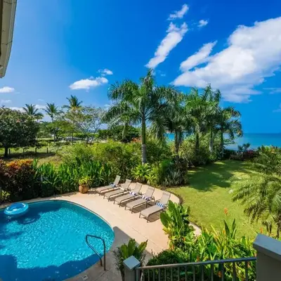 Beachfront Potrero - nice 7-BR villa