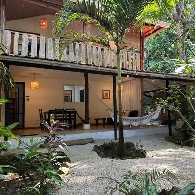 Colibri Apartments - Private kitchen & bathroom - 4 min walk to the Beach!