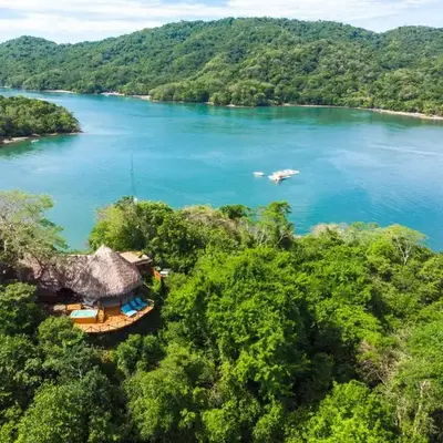 Isla Chiquita Glamping Hotel
