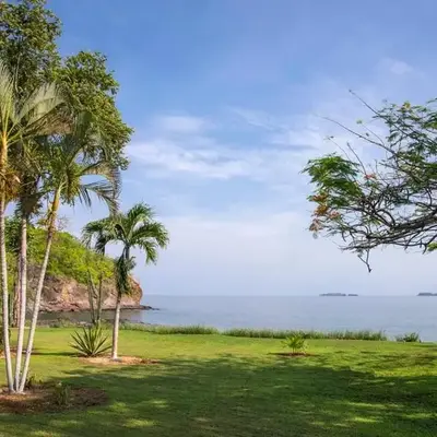 Newly Remodeled Beachfront Condo