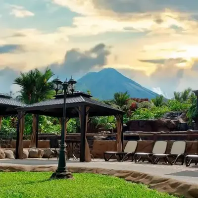 Volcano Lodge