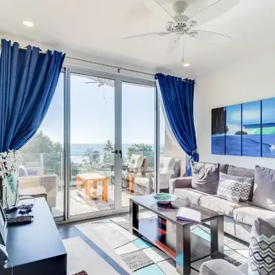 Sunset Blvd 402