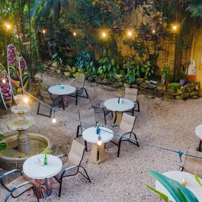 El Sano Banano Beachside Hotel