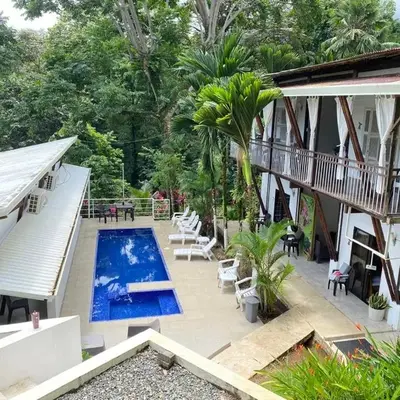 Ballena Dorada Lodge
