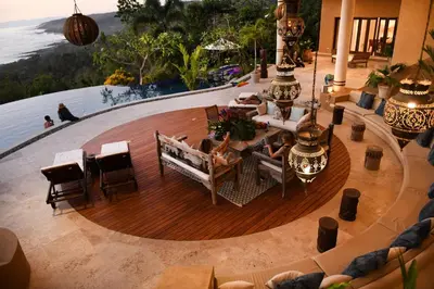 an overhead view of a living room with a wooden deck at Villa Nimbu in Mal País