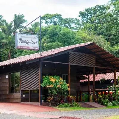 La Fortuna Waterfall Bungalows