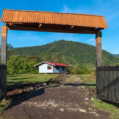 Calas Lodge