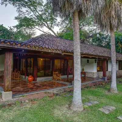 Hacienda La Pacífica Eco-Lodge