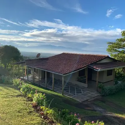La Cabaña Poas