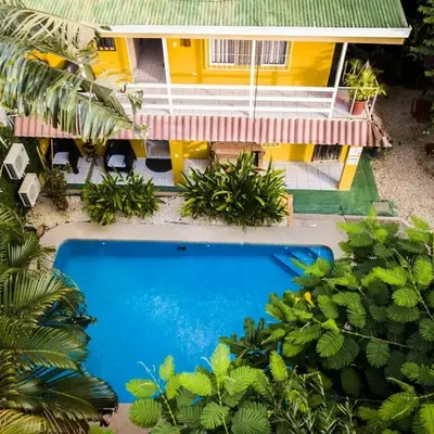 Hotel Laura's House