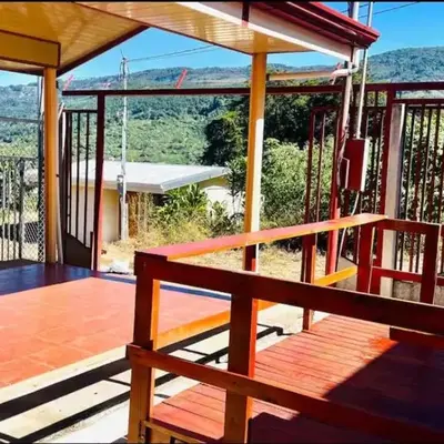 Casa con vista a valle de Dota y zona cafetalera