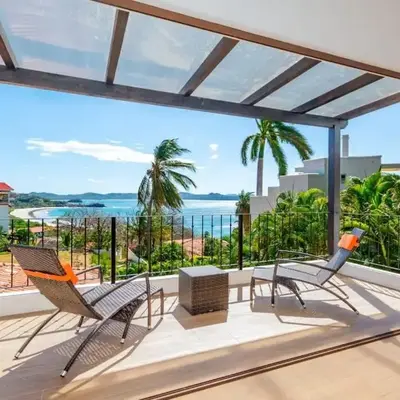Stunning Home with Brand-New Guesthouse and Oceanview Terrace with Private Swimming Pool & Hot Tub