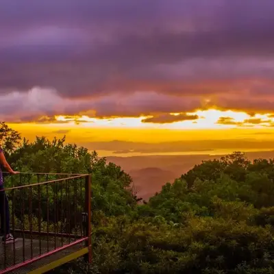 Sunset Vista Lodge