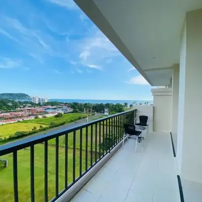 Stunning 9th Flr Pacific Ocean and Mtn View