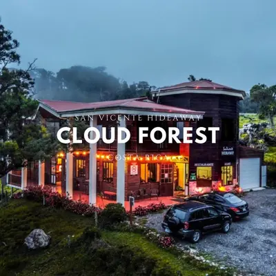 a building with a sign that reads cloud forest at Hotel San Vicente Hideaway in Quesada