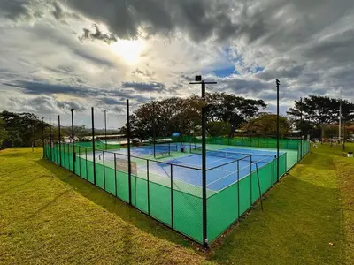 an overhead view of a tennis court in a park at CR MARIPOSA RENTALS Cozy Retreat with Pool,Tennis,Gym,Free WiFi in Santa Ana