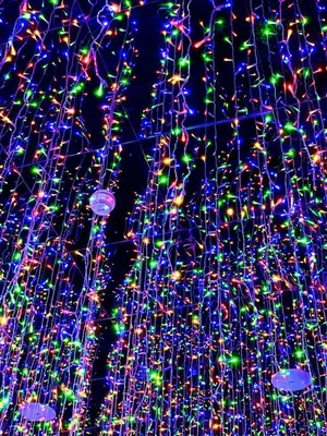 a bunch of colorful lights in the sky at Único Apartamento en Nuevo y Moderno Condominio in San José