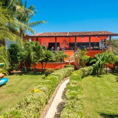 Casa Suenos-Beautiful Beachfront House