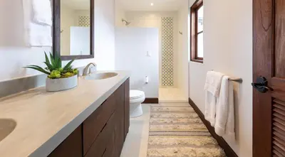 a bathroom with a sink and a toilet at Calle Cartagena 8C in Playa Danta